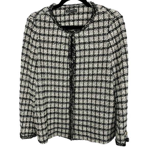 Adrianna Papell, Size Medium, Black & White Textured Knit Sweater, Lightweight - Picture 1 of 7